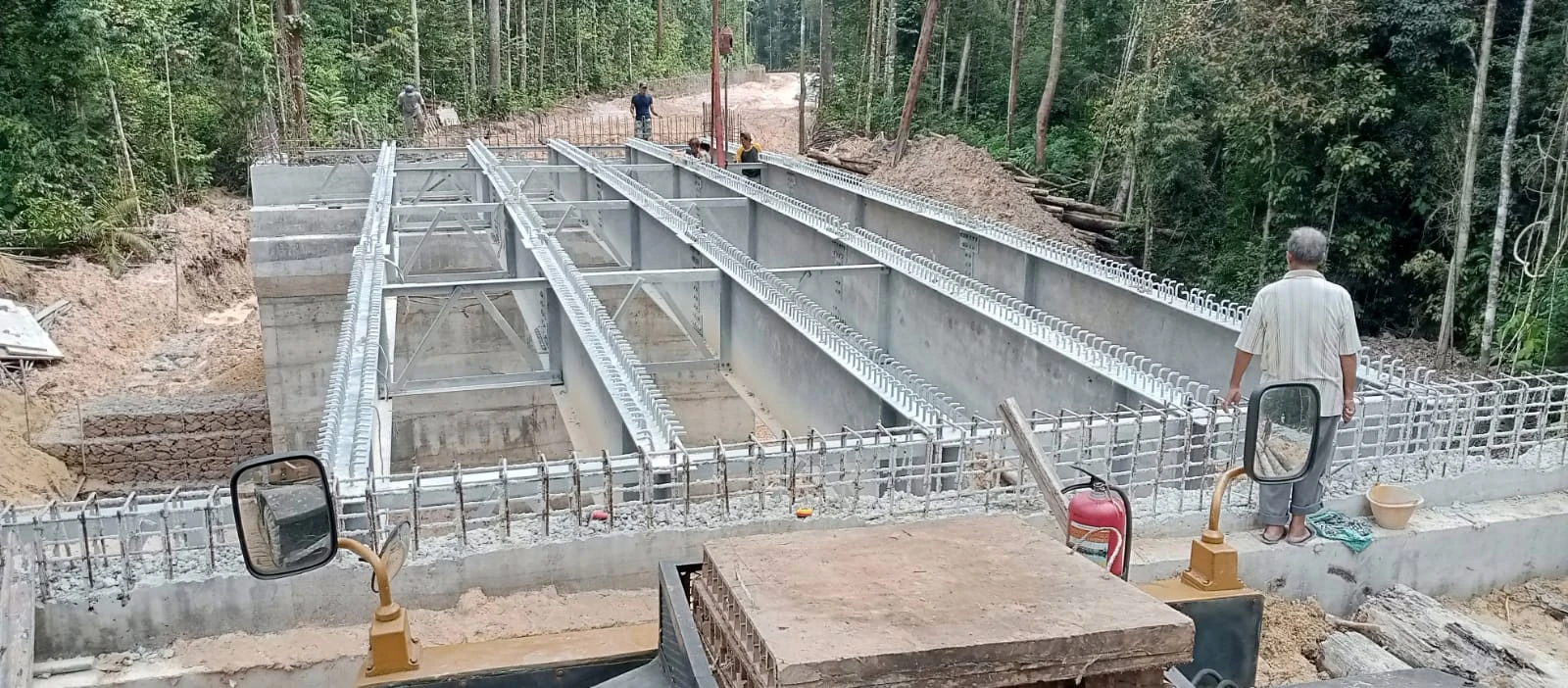 Project Jembatan Girder Baja Tipe A Bentang 20 Meter - Surya Cahaya Makmur - Denny Eka Surya