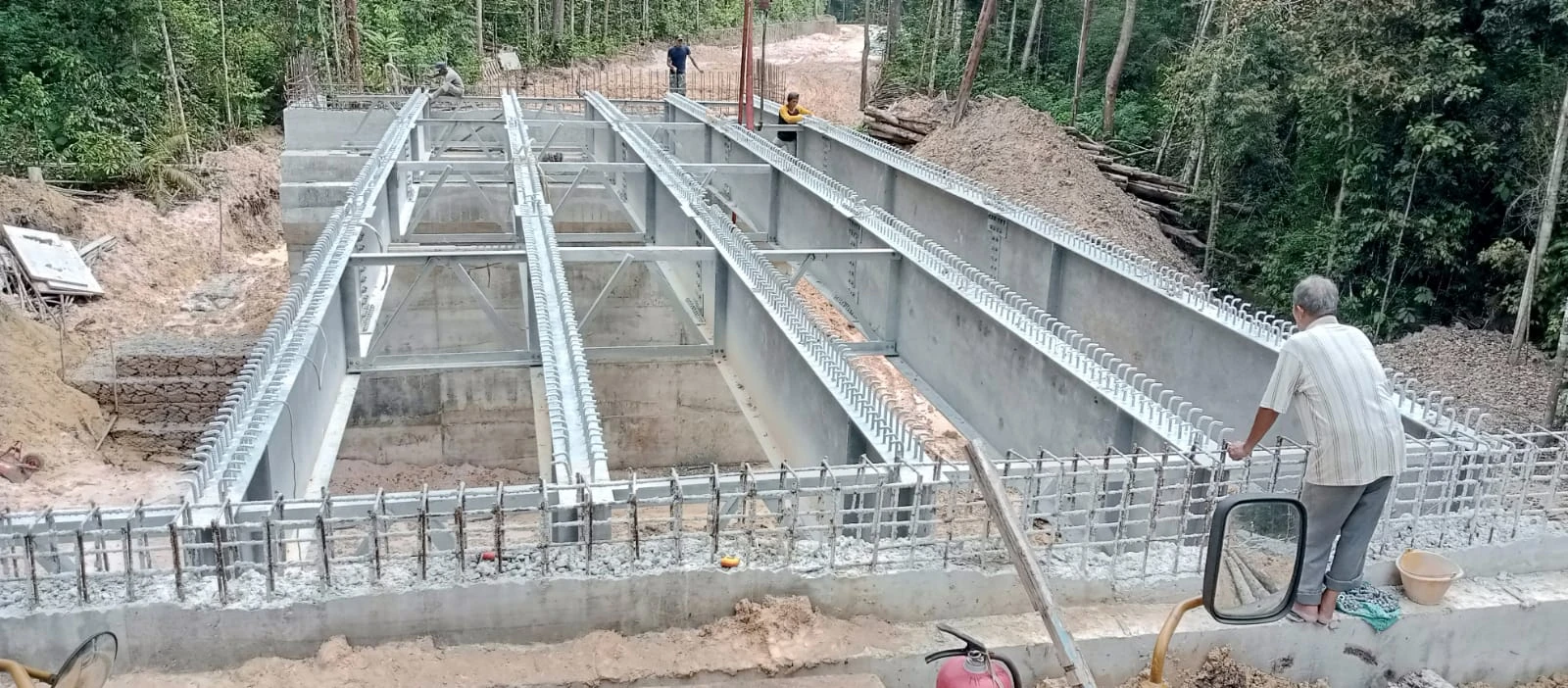 Project Jembatan Girder Baja Tipe A Bentang 20 Meter - Surya Cahaya Makmur - Denny Eka Surya